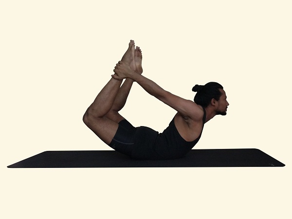Yoga asanas to strengthen your lungs Dhanurasana