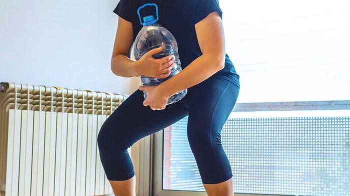 no dumbbell full-body workout waterbottle